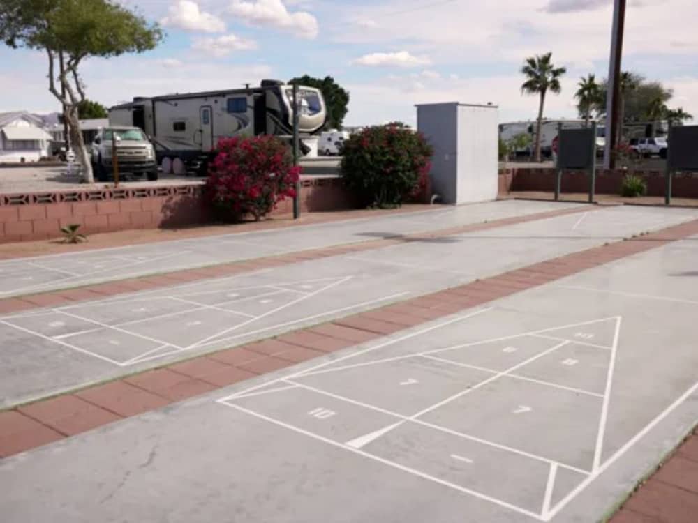 Shuffleboard lanes