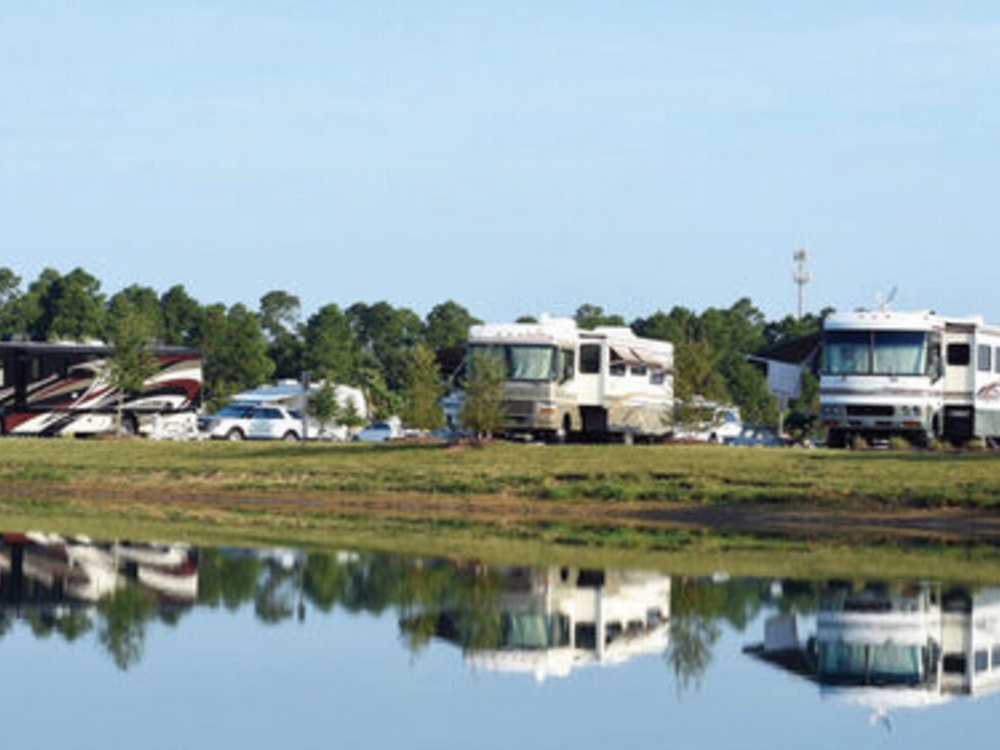 Sites by the water at Sun Outdoors Orange Beach