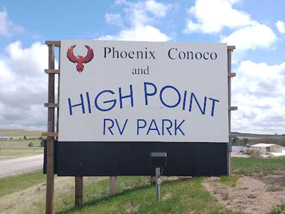 The front entrance sign at HIGH POINT RV PARK