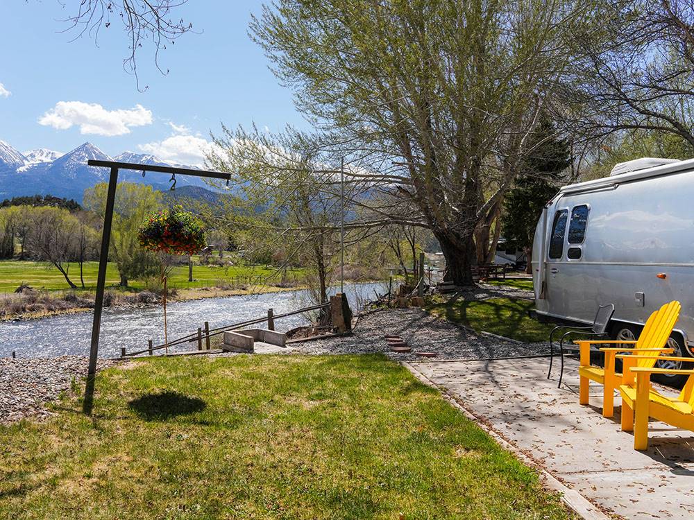 RV site by the water