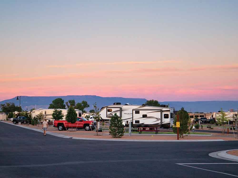 Paved road leads to well-appointed campsites at CANYON VIEW RV RESORT