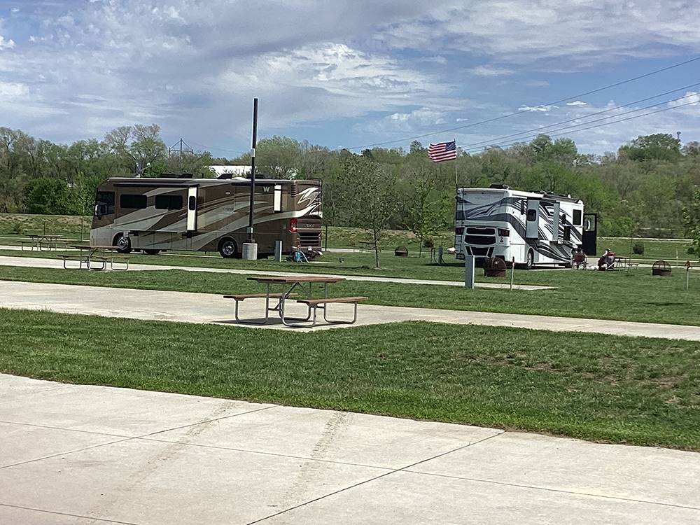 Big Rig Sites at Ashland RV Campground