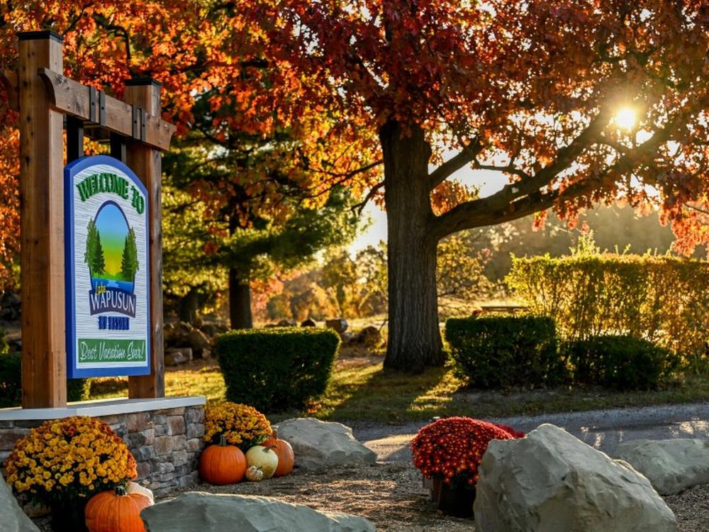 Welcome sign at site Lake Wapusun RV Resort