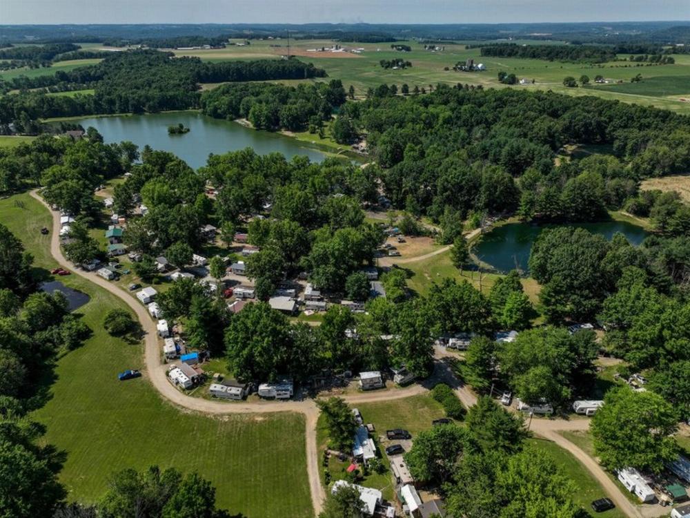 Overhead view at site Lake Wapusun RV Resort
