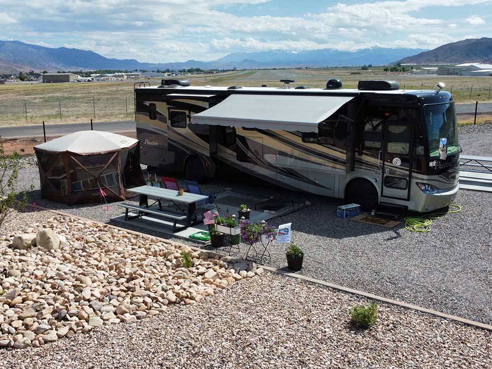 Class A Motorhome parked onsite at VENTURE RV PARK