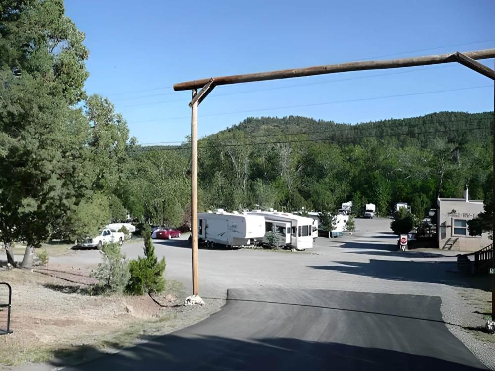 Entrance at site Along the River RV Park