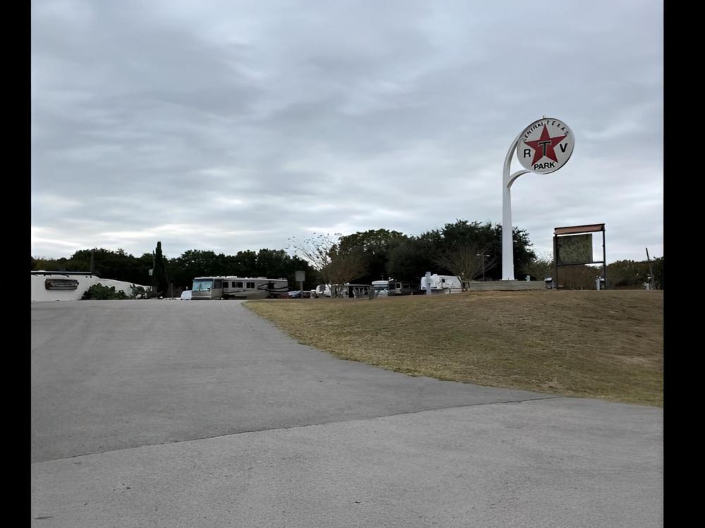 Welcome sign at Central Texas RV Park