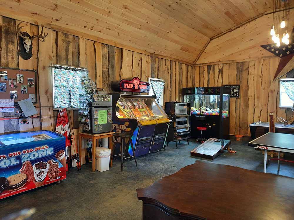 The arcade and table games at MAMMOTH RIDGE RV PARK