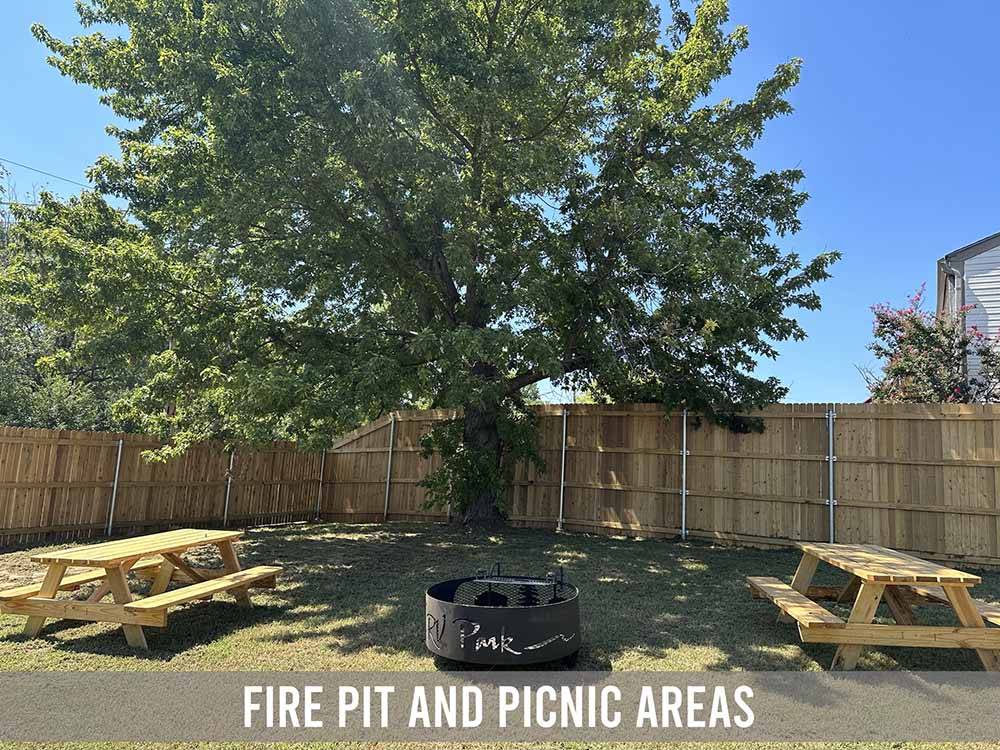 The fire pit and picnic area at THE RV PARK AT KEYSTONE LAKE