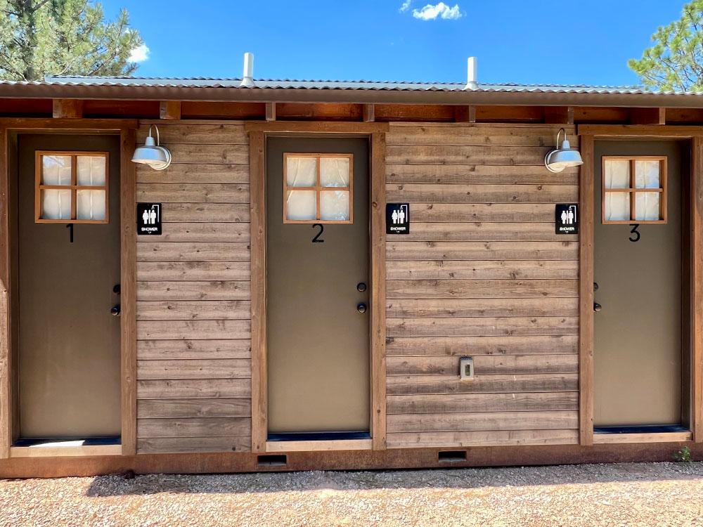 Exterior of the shower house at PINE HAVEN VENUE & LODGING