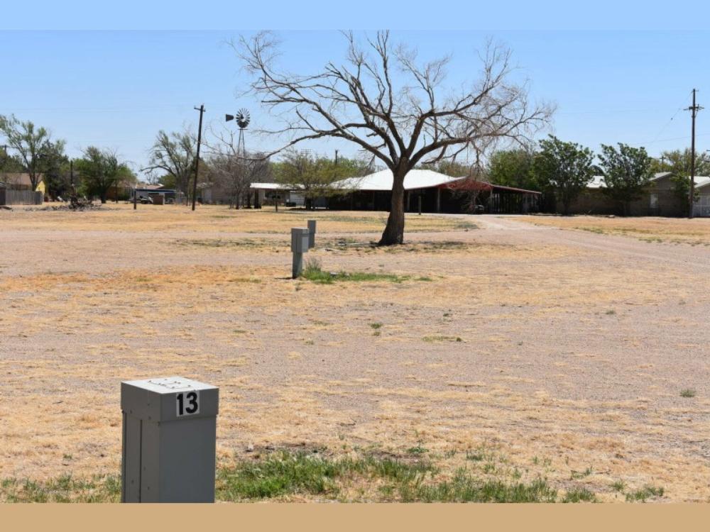 Dirt RV Sites at WinGen RV Park