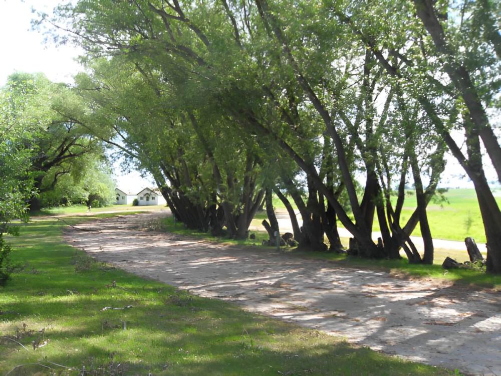 Driveway at site Jolley Camper RV and Cottages