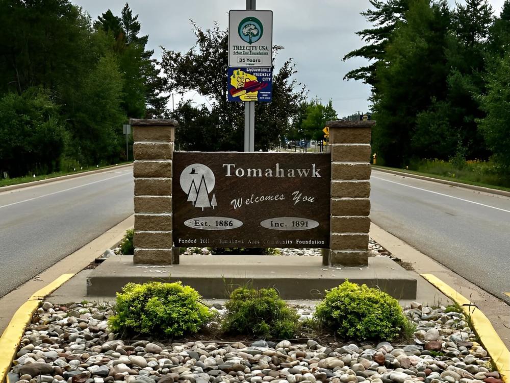City welcome sign