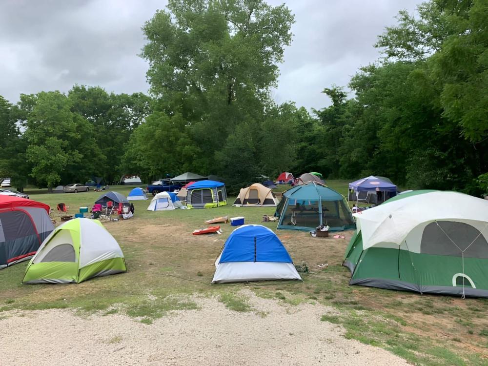 Tents at site Broken Arrow Campground