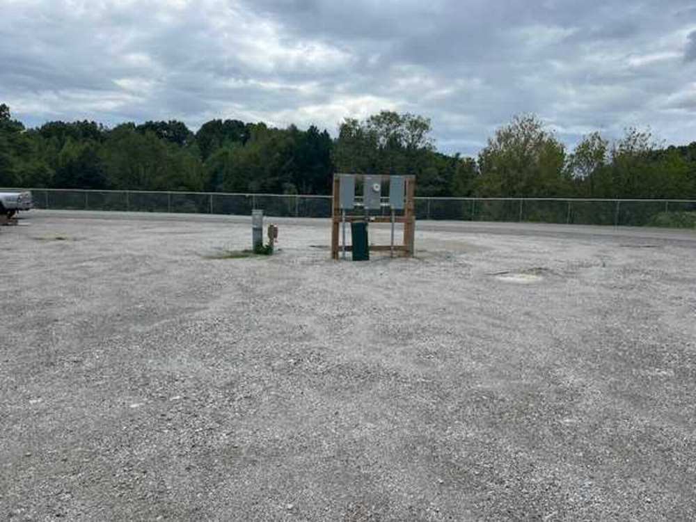 Hookups at site Sunset Ridge RV Park