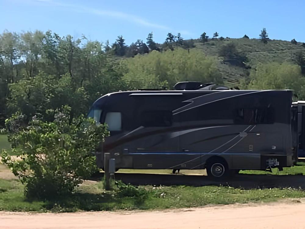 Parked RV at site Gordon Creek RV Park