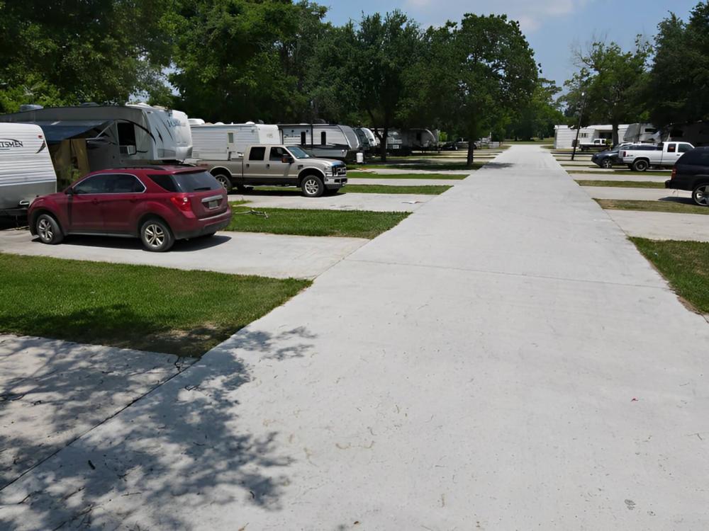 Trailers parked at site East Park Village RV Park