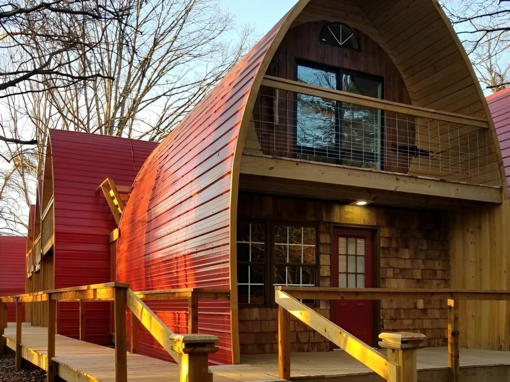 Cabin at site Diorite Mountain