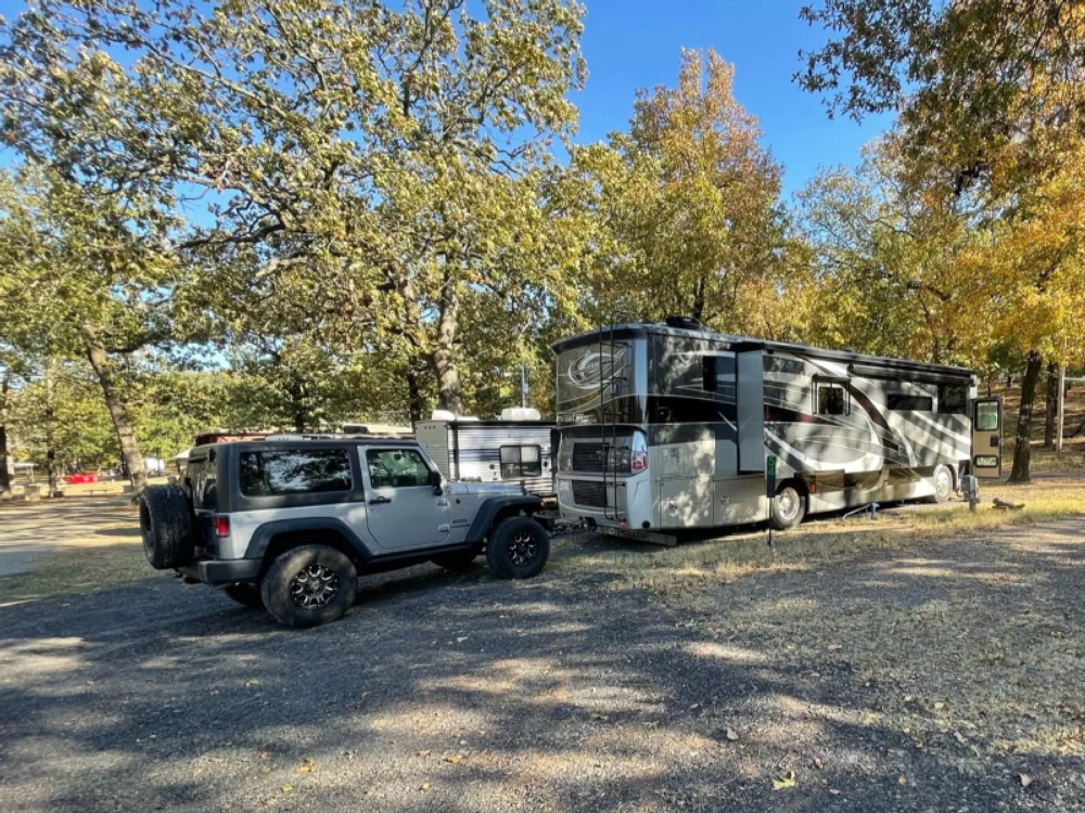 RV towing a jeep at Ohana Celebration Park