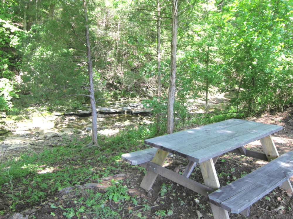 Picnic table at Kingston Trails RV Park