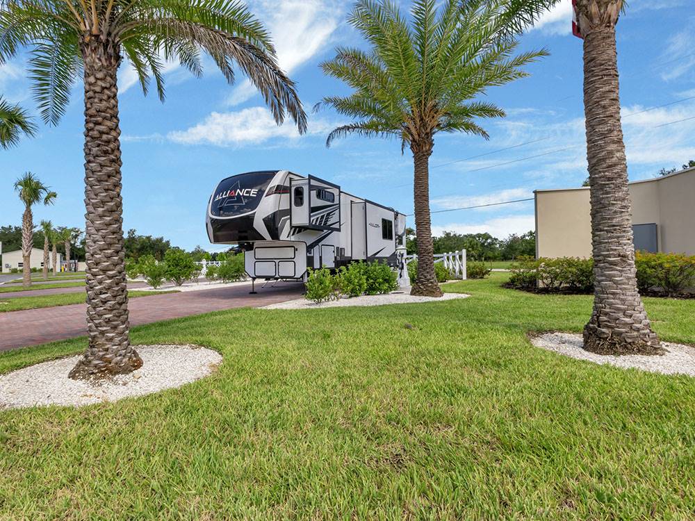 5th wheel in a site at Southern Sands RV Resort