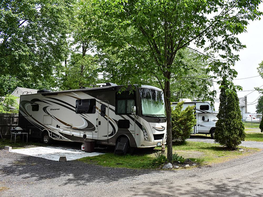 Berry's Grove Campground 12