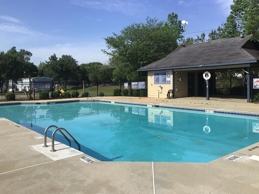 Cool off at our swimming pool at LA COSTA MOBILE HOME & RV PARK