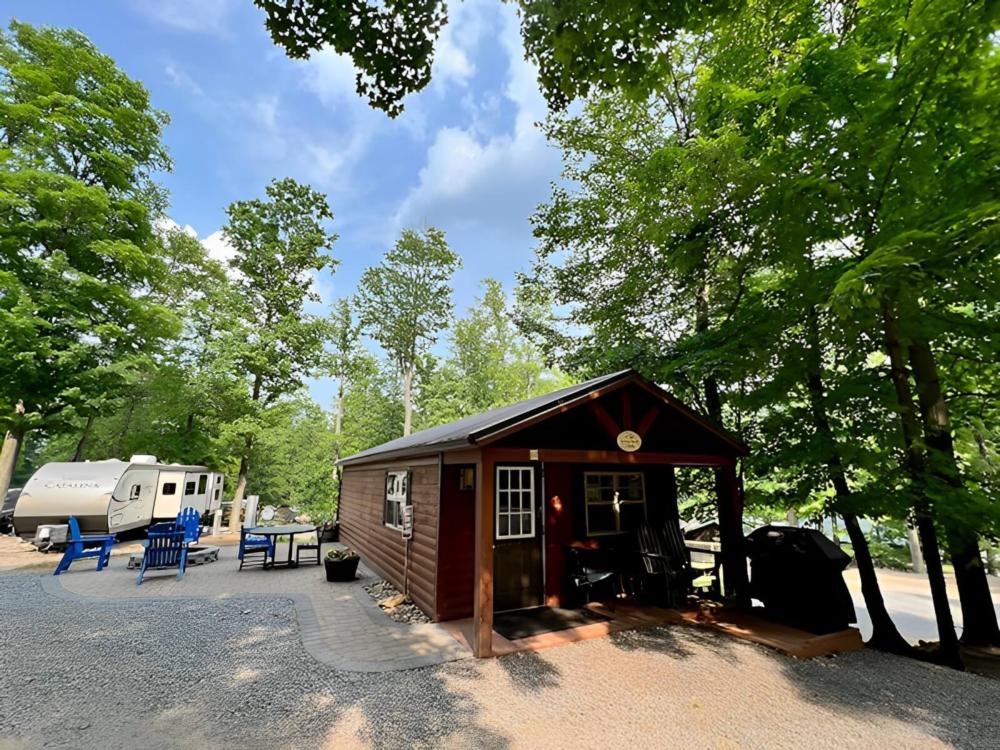 Cabin at site Timber Run Campground
