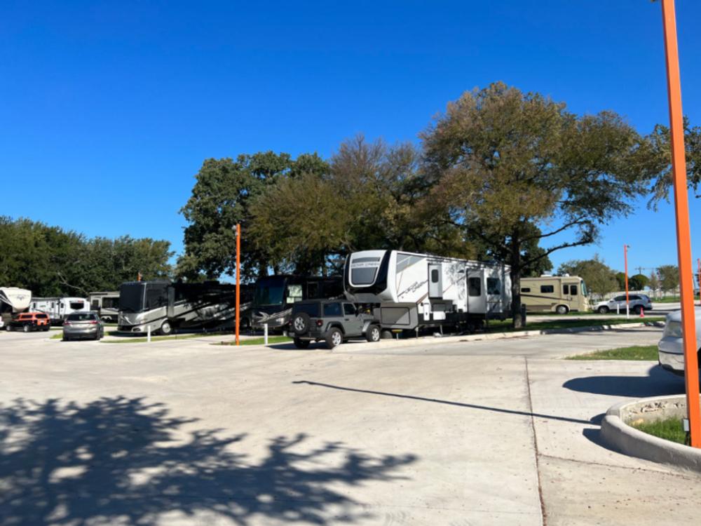 View of RV site at Aledo Acres RV Park
