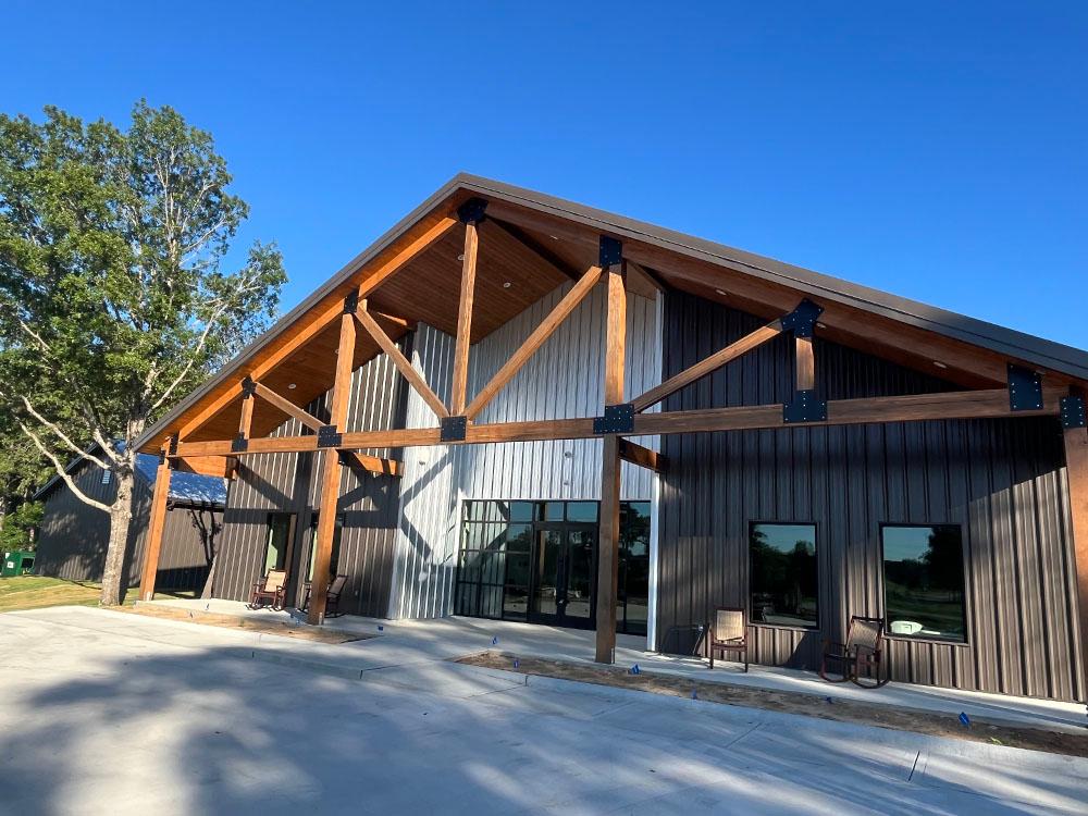 Exterior view of the clubhouse at WILLIS HILLSIDE RV RESORT