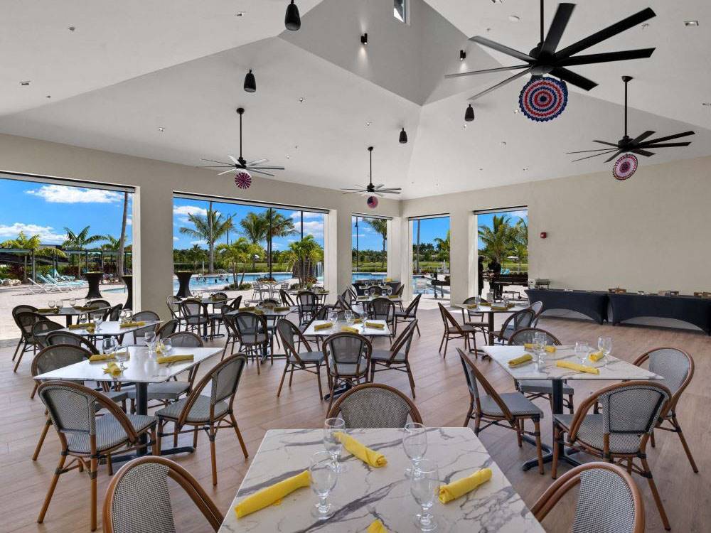 Dining area at Laguna Caribe