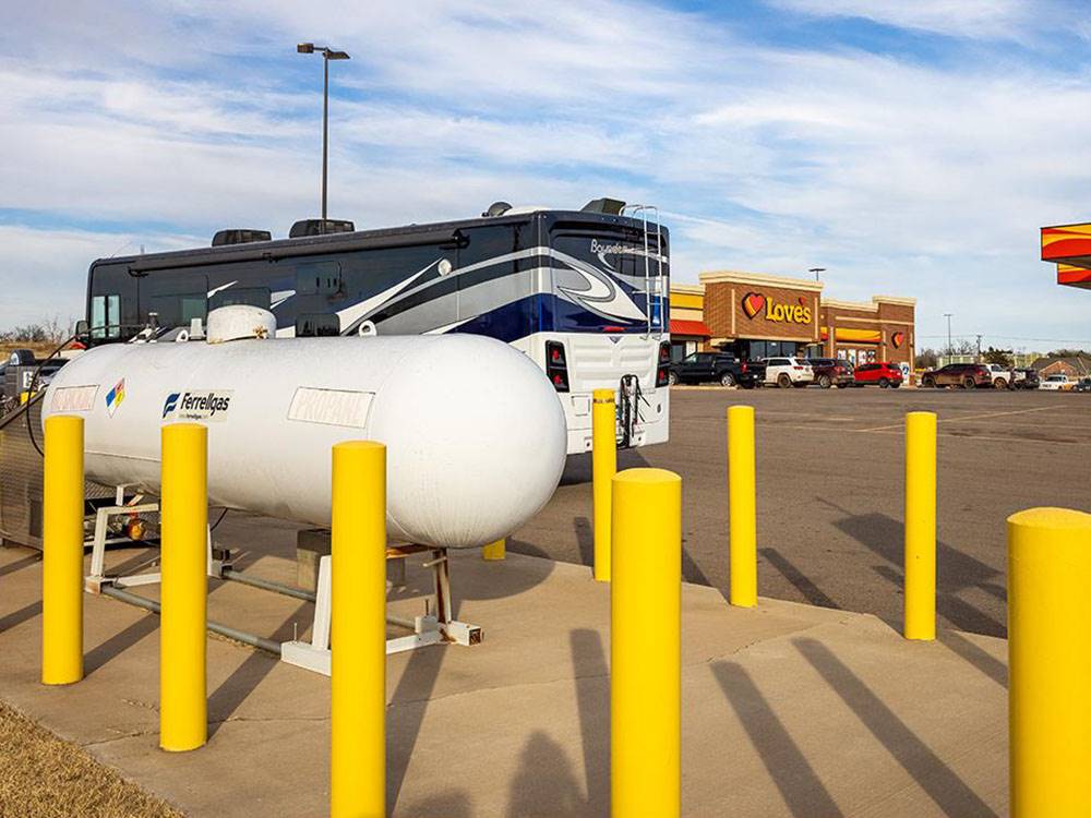 Propane tank at Love's RV Stop - 660