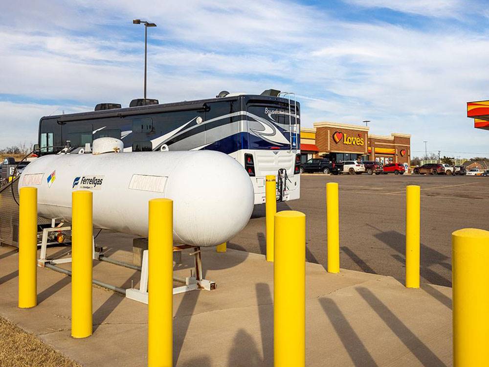 Propane tank at Love's RV Stop - 602