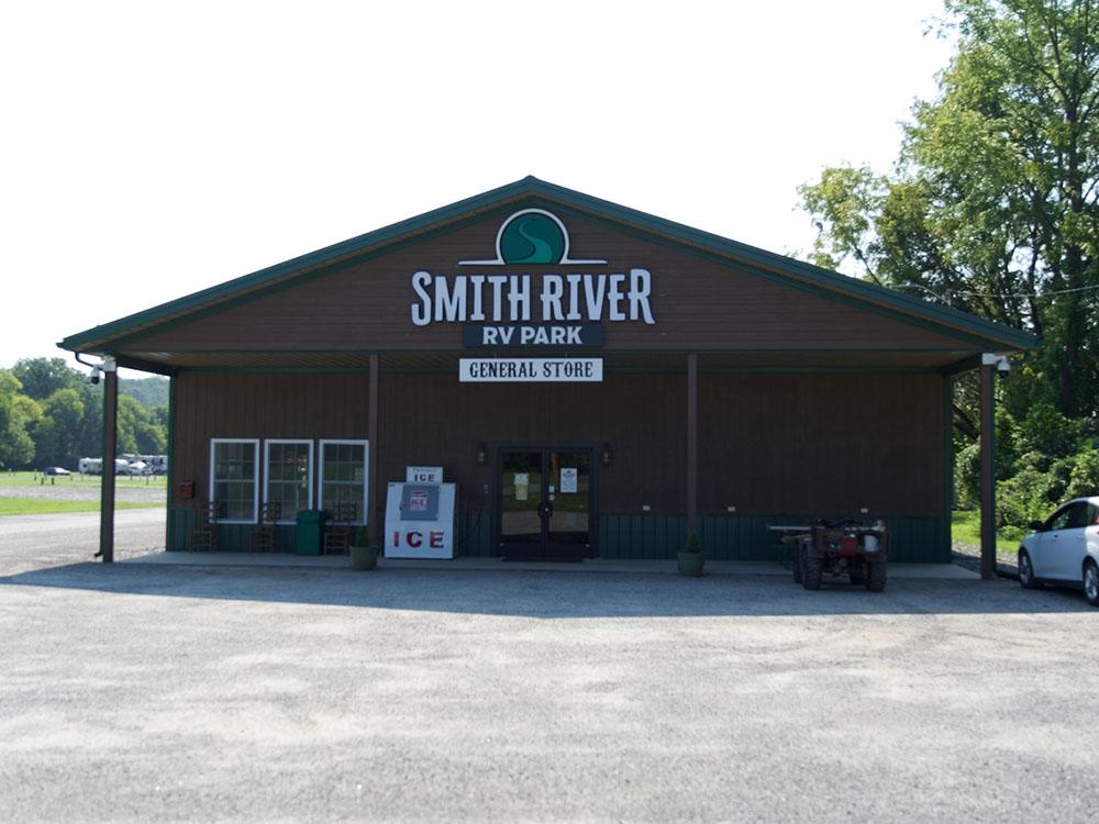 General store at SMITH RIVER RV PARK