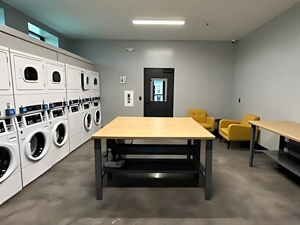 Washing machines and folding tables at LHTX RV Resort