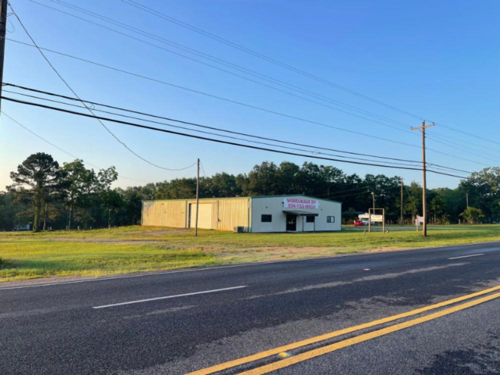 View of the entrance to Wiregrass RV Park