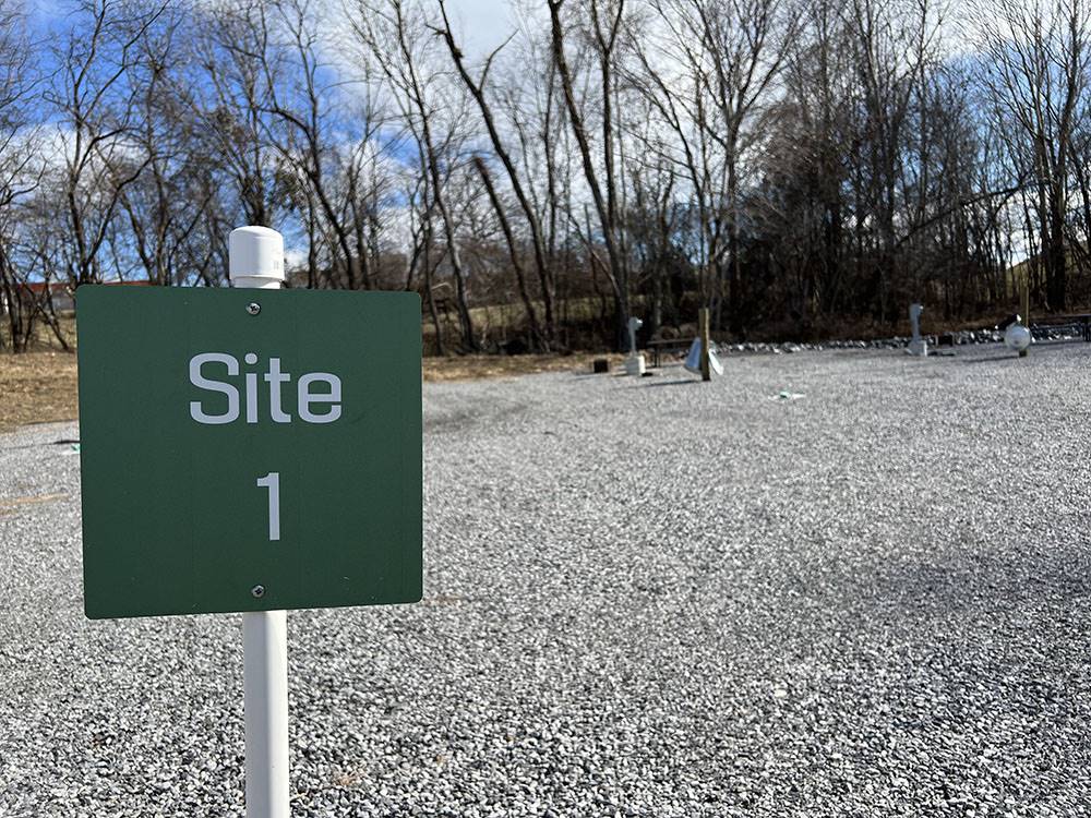 A sign that says Site 1