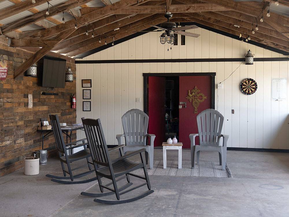 Sitting area with chairs