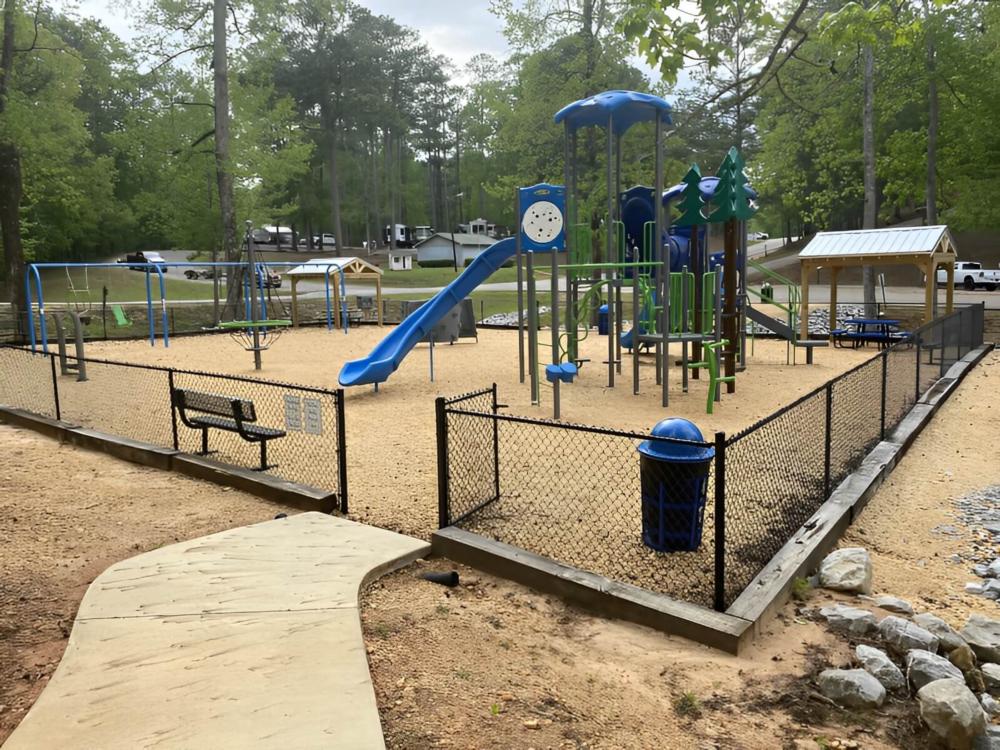 Park/play area at Higgins Ferry Park
