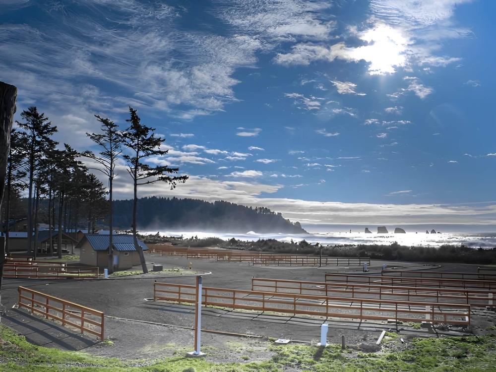 Open RV spaces at site Quileute Oceanside Resort