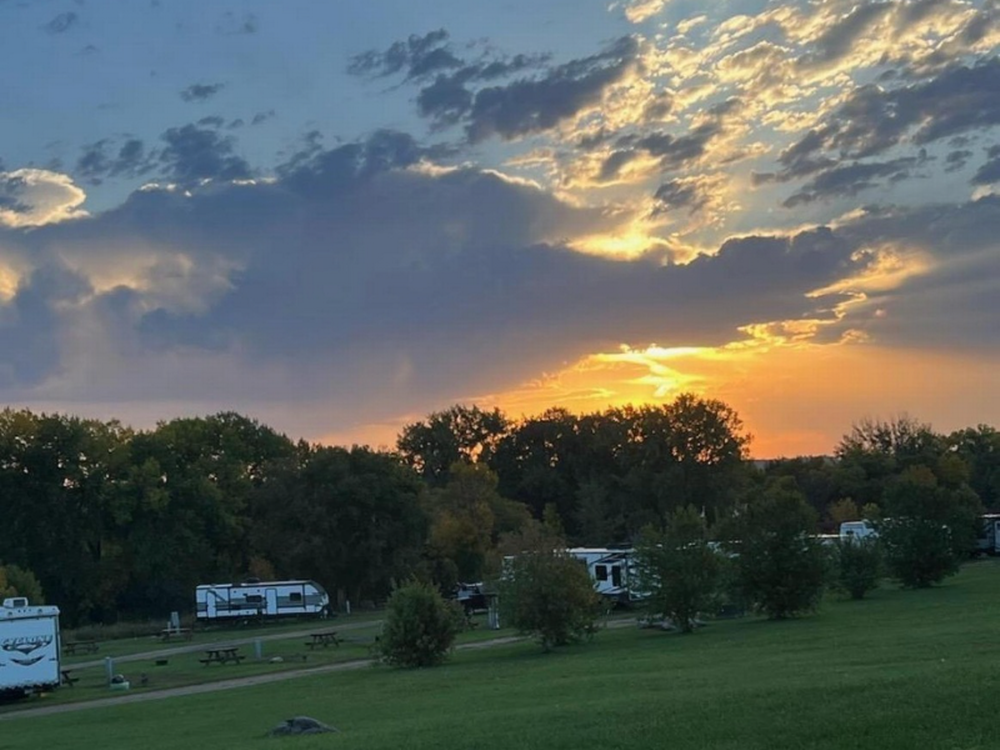 RVs at sunset at Camping 109