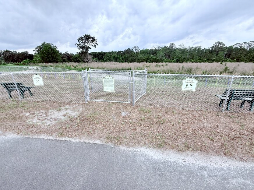 The enclosed dog run at Sharrah's RV Park