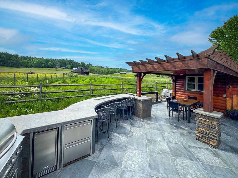 An outdoor kitchen