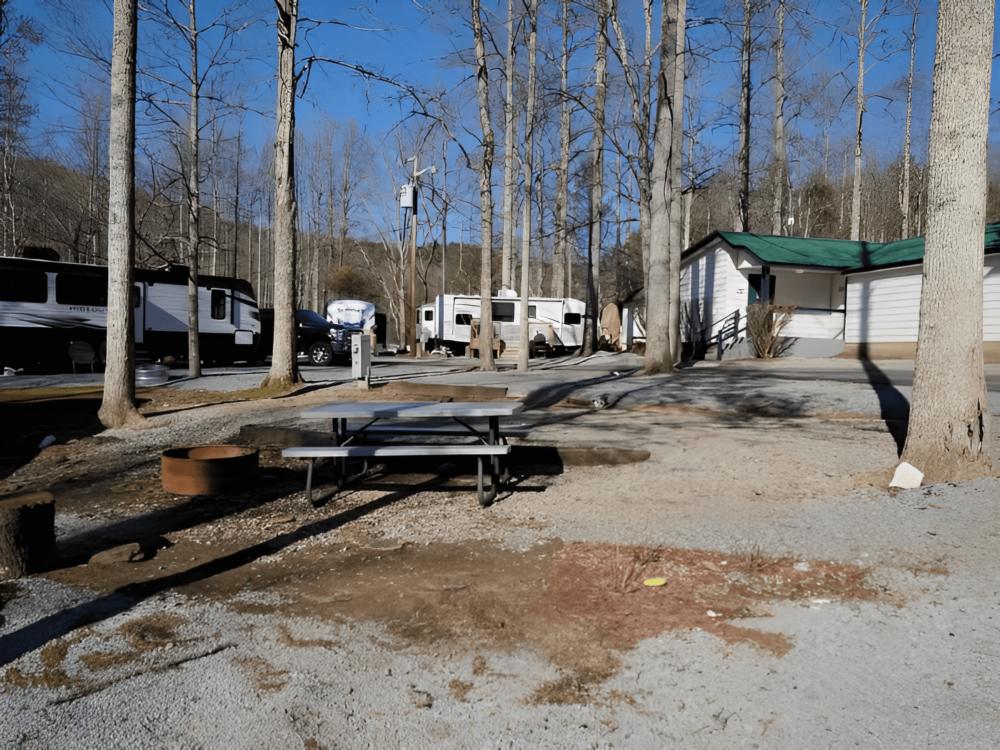 Parked RV's at Arrow Creek Campground