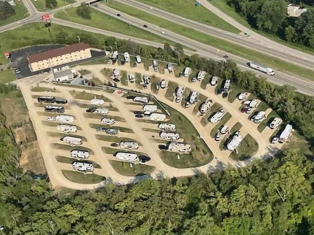Overhead view at Smoky Hill RV Park
