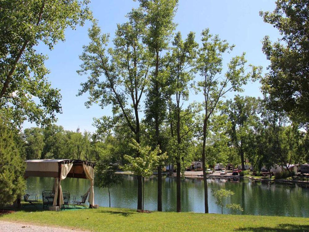 Covered seating by the pond