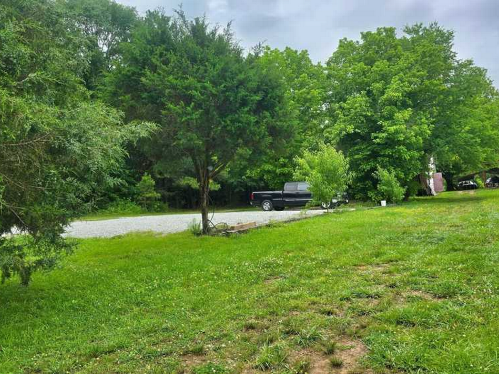 Grassy sites at Bates Farm