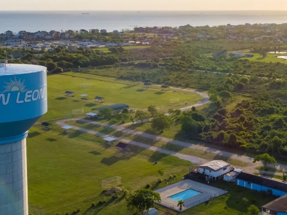 Overhead view at site Gulf Shores RV Park and Resort