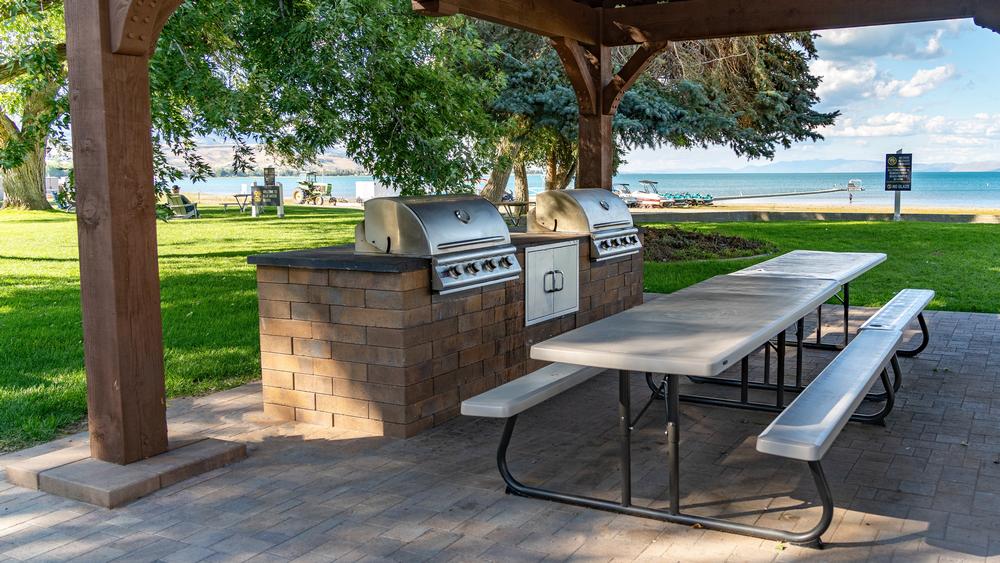 Panic area with Bbq at site Sun Outdoors Garden City Utah