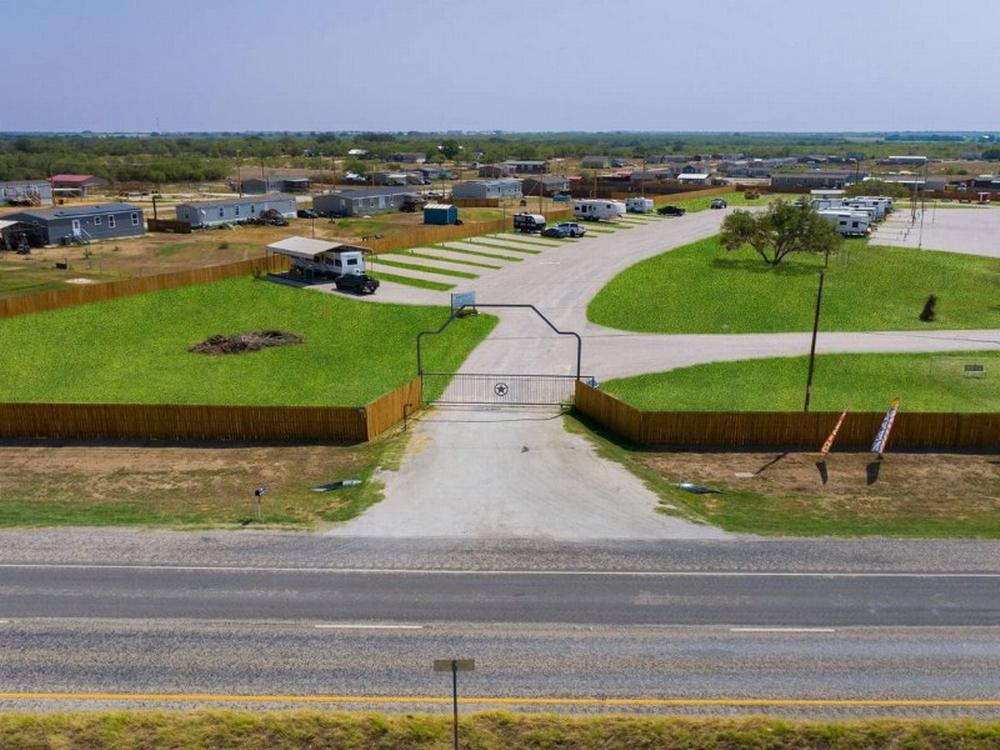 Front view at site David's RV Park